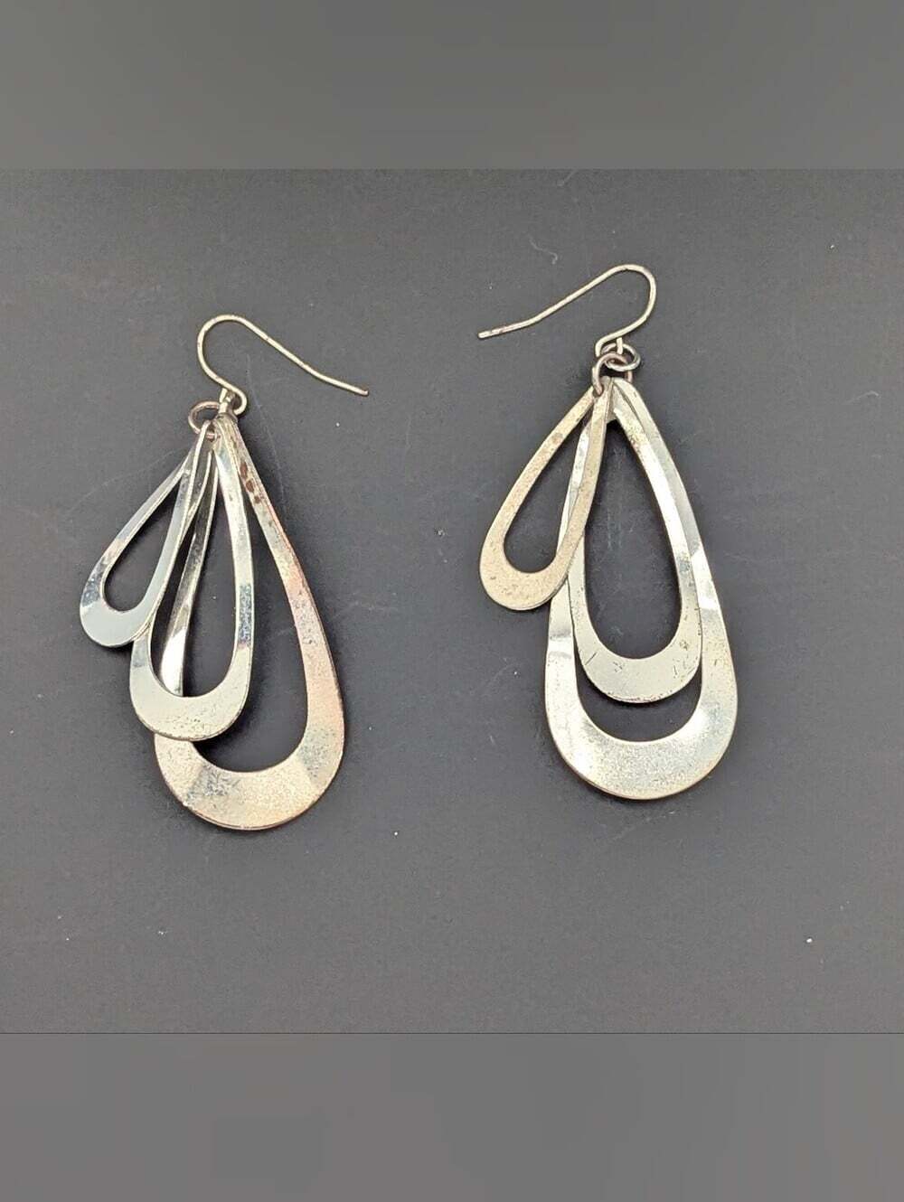 Silver-Tone Oval-Shaped 3 Tiered Layered Drop Dangling Pierced Earrings